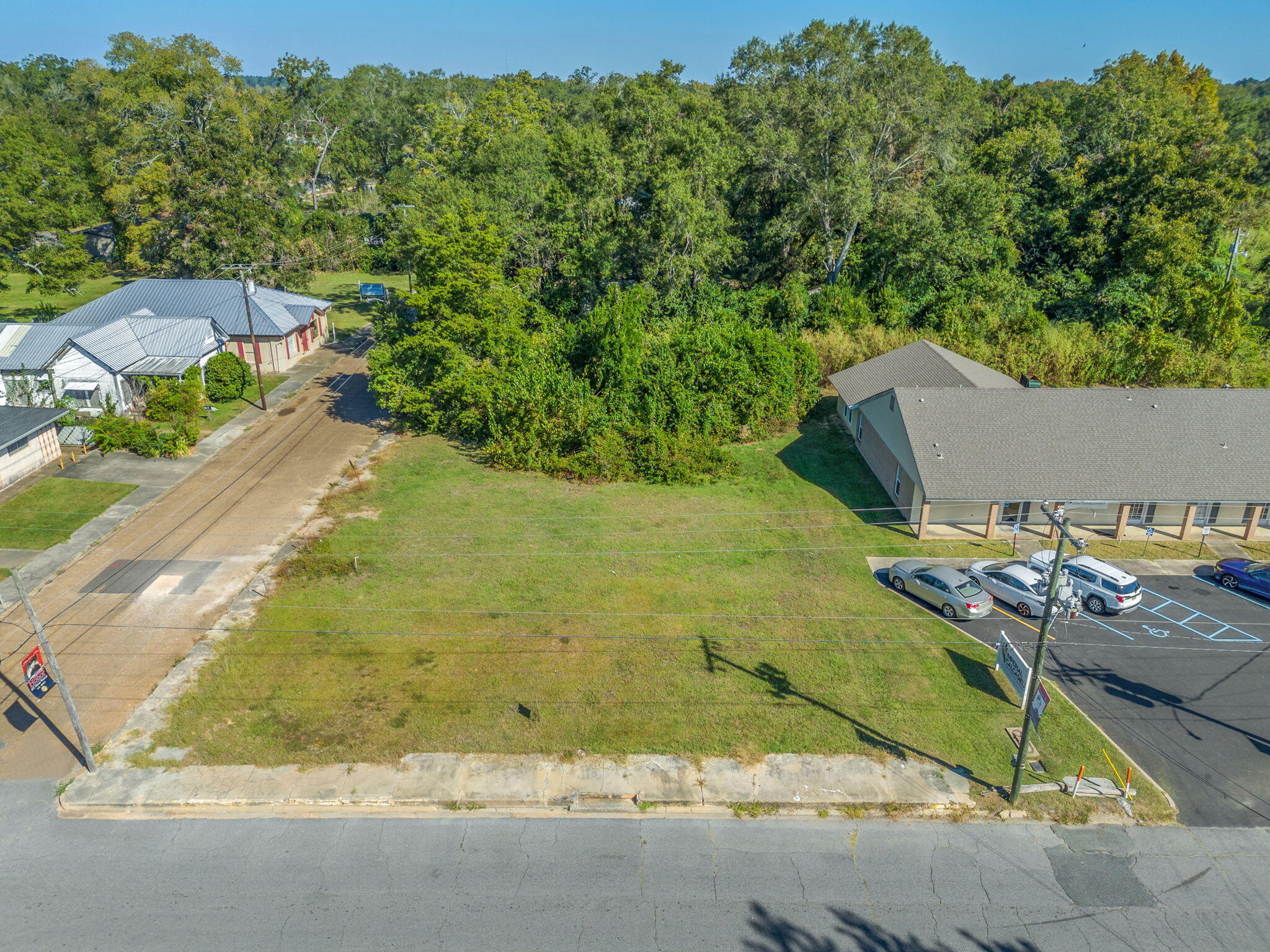 Photo 1 of 7 — 116 W Port St, DeRidder, LA 70634