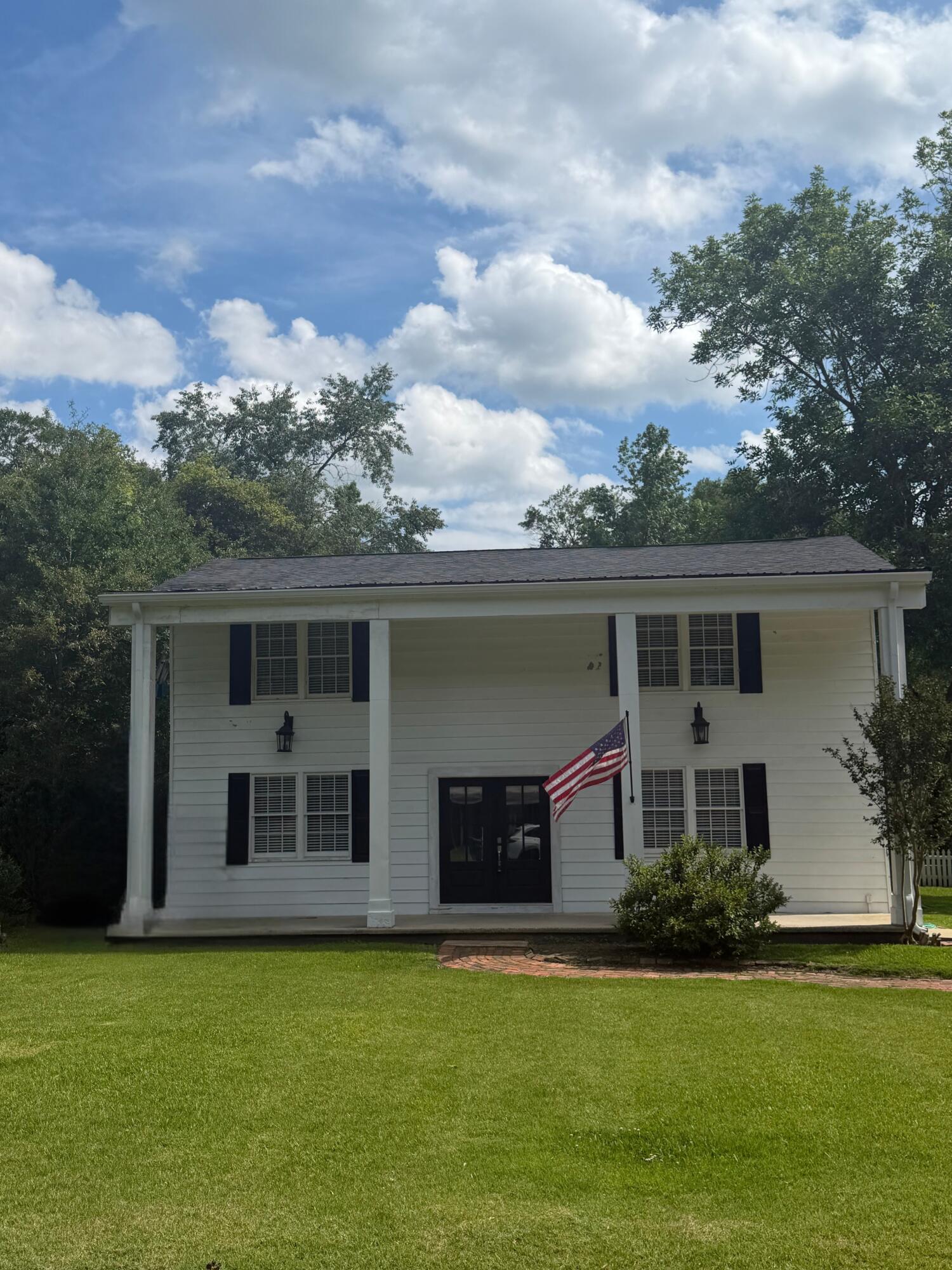 Photo 1 of 46 — 1007 Nichols St, DeRidder, LA 70634