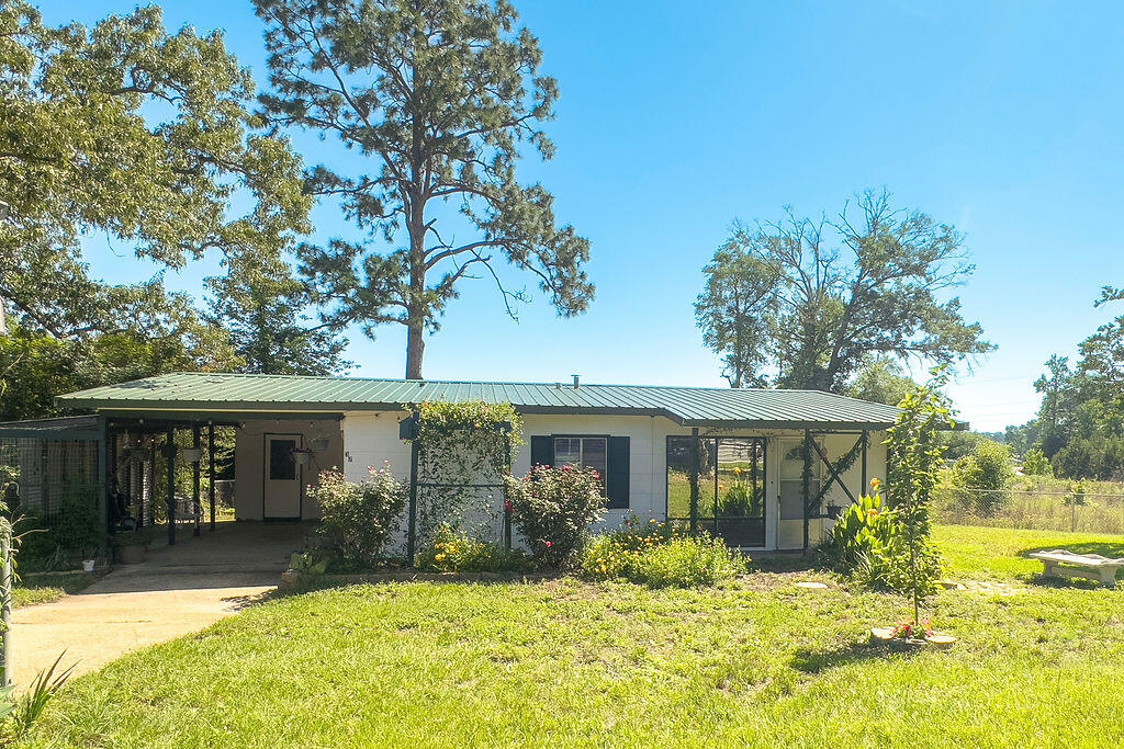 Photo 1 of 40 — 32 Watson, Leesville, LA 71446