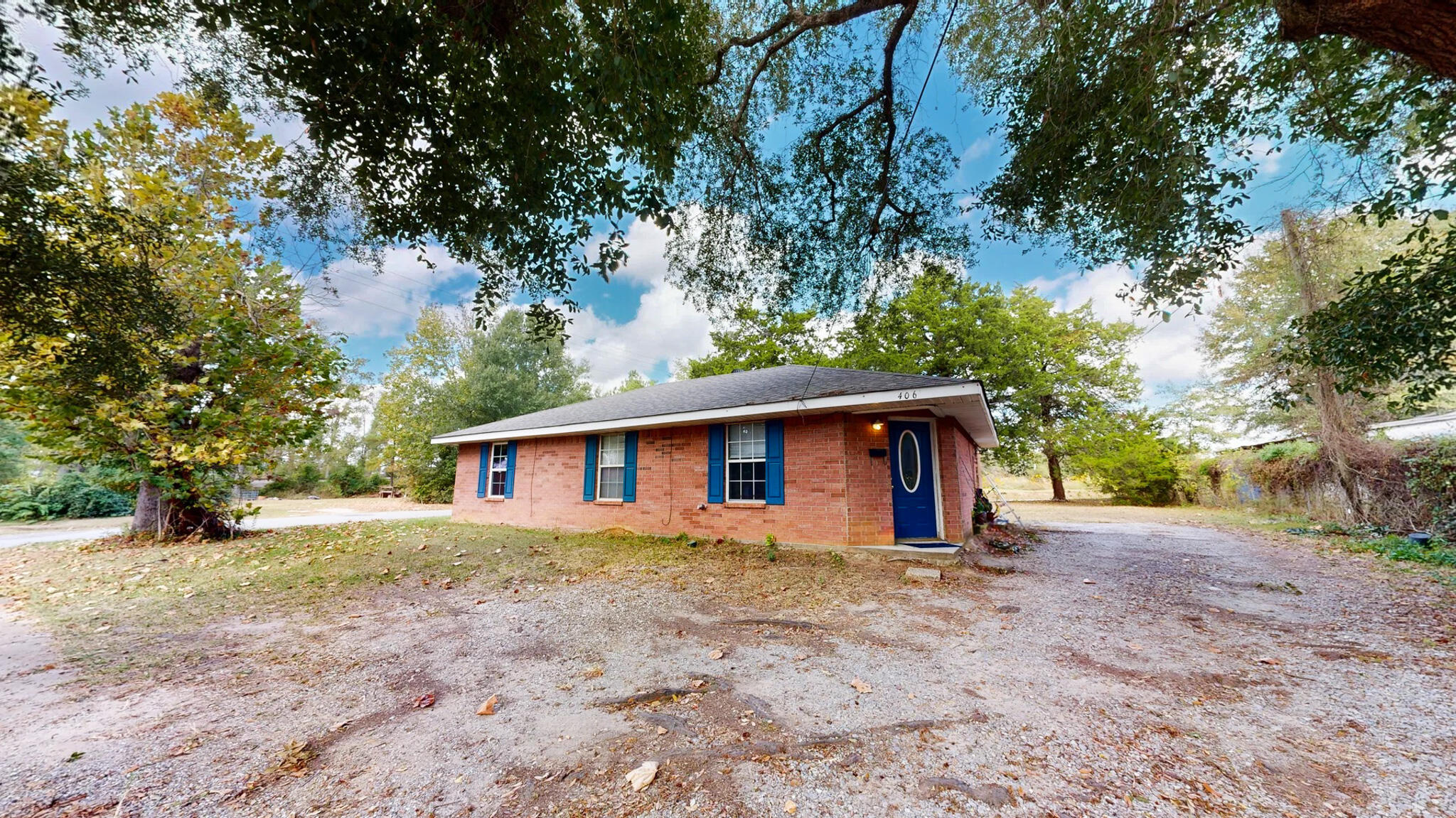 Photo 1 of 11 — 406 W Velmer St, DeQuincy, LA 70633