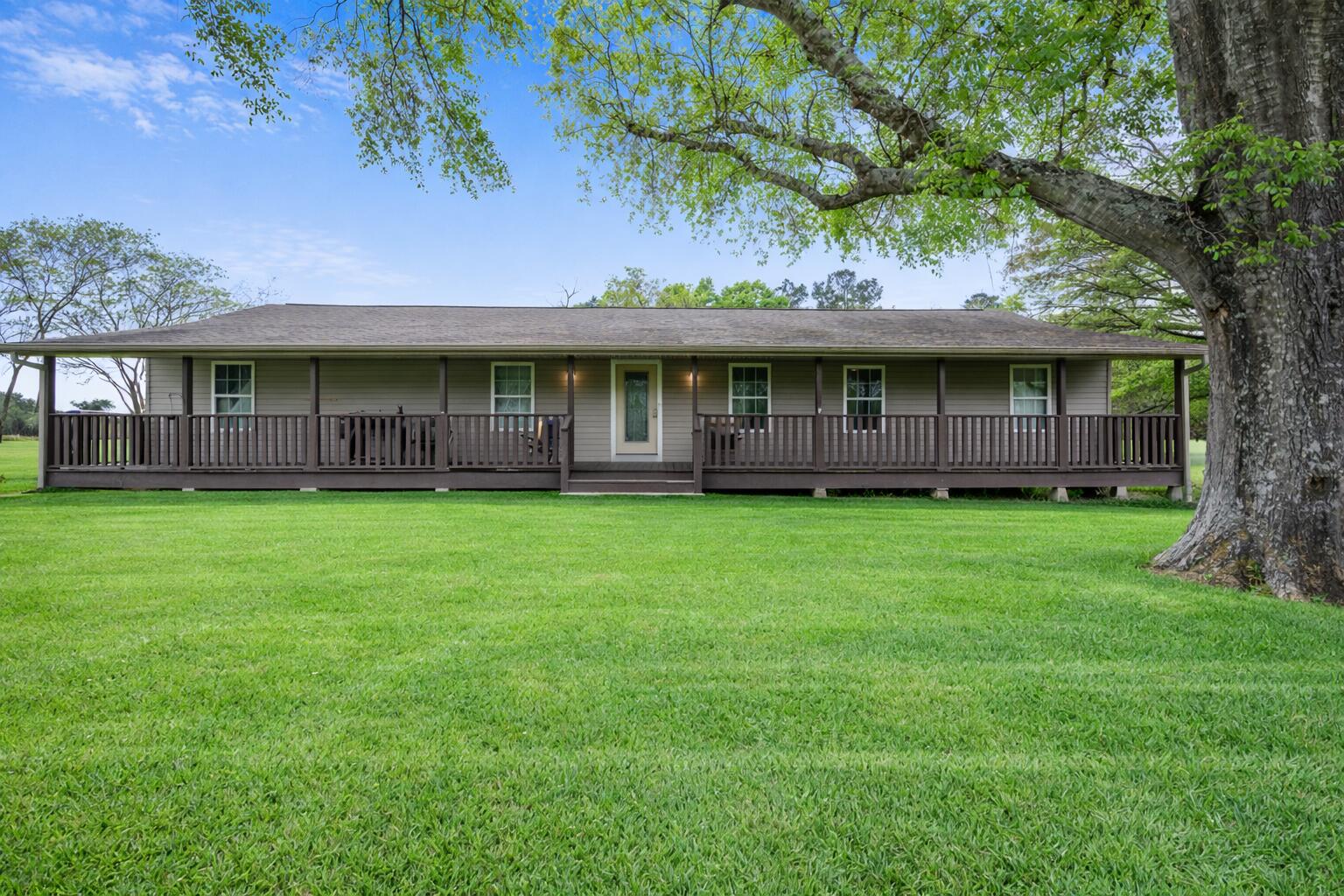 Photo 1 of 13 — 9584 U.S. 171, Longville, LA 70652