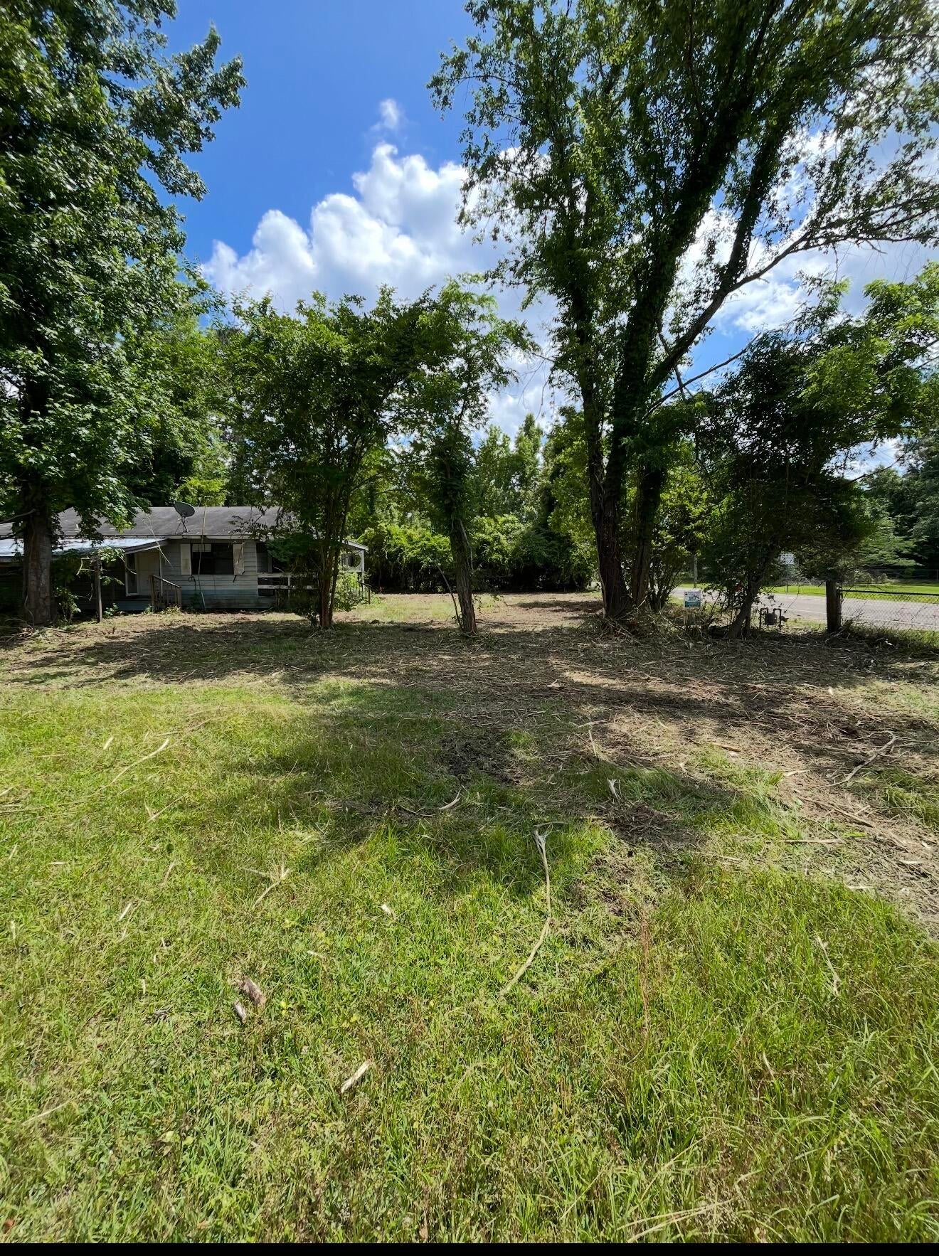 317 Louisiana 110 - Photo 3
