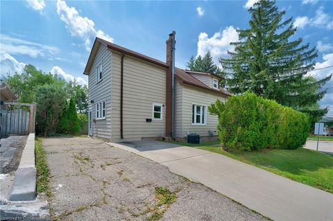 227 Fairway Road N, Kitchener, ON N2A 2N7 - MLS#: 40714583