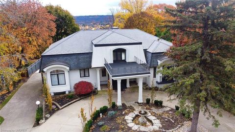 34 Maple Avenue, Dundas, ON L9H 4W4 - MLS#: 40667455