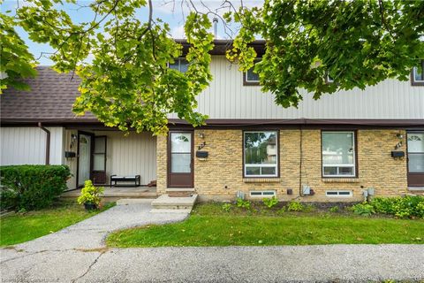 210 Glamis Road Unit 13, Cambridge, ON N1R 6L3 - MLS#: 40689178