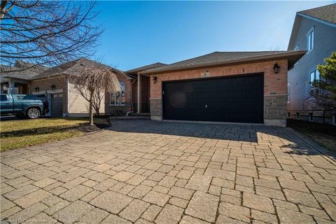 6 Blackburn Lane, Mount Hope, ON L0R 1W0 - MLS#: 40713832