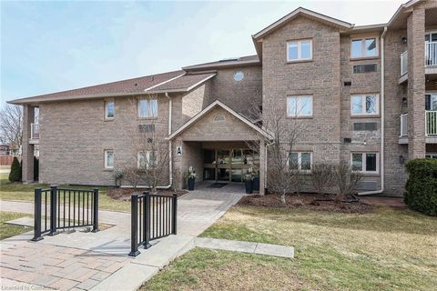 3050 Pinemeadow Drive Unit 16, Burlington, ON L7M 3X5 - MLS#: 40699085