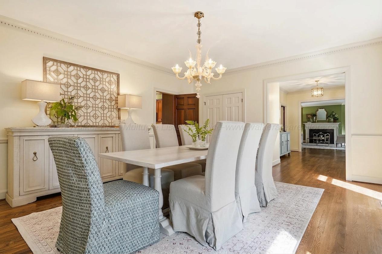 Photo 1 of 48 — 601 GLEN OAKS Cir, Jasper, AL 35504