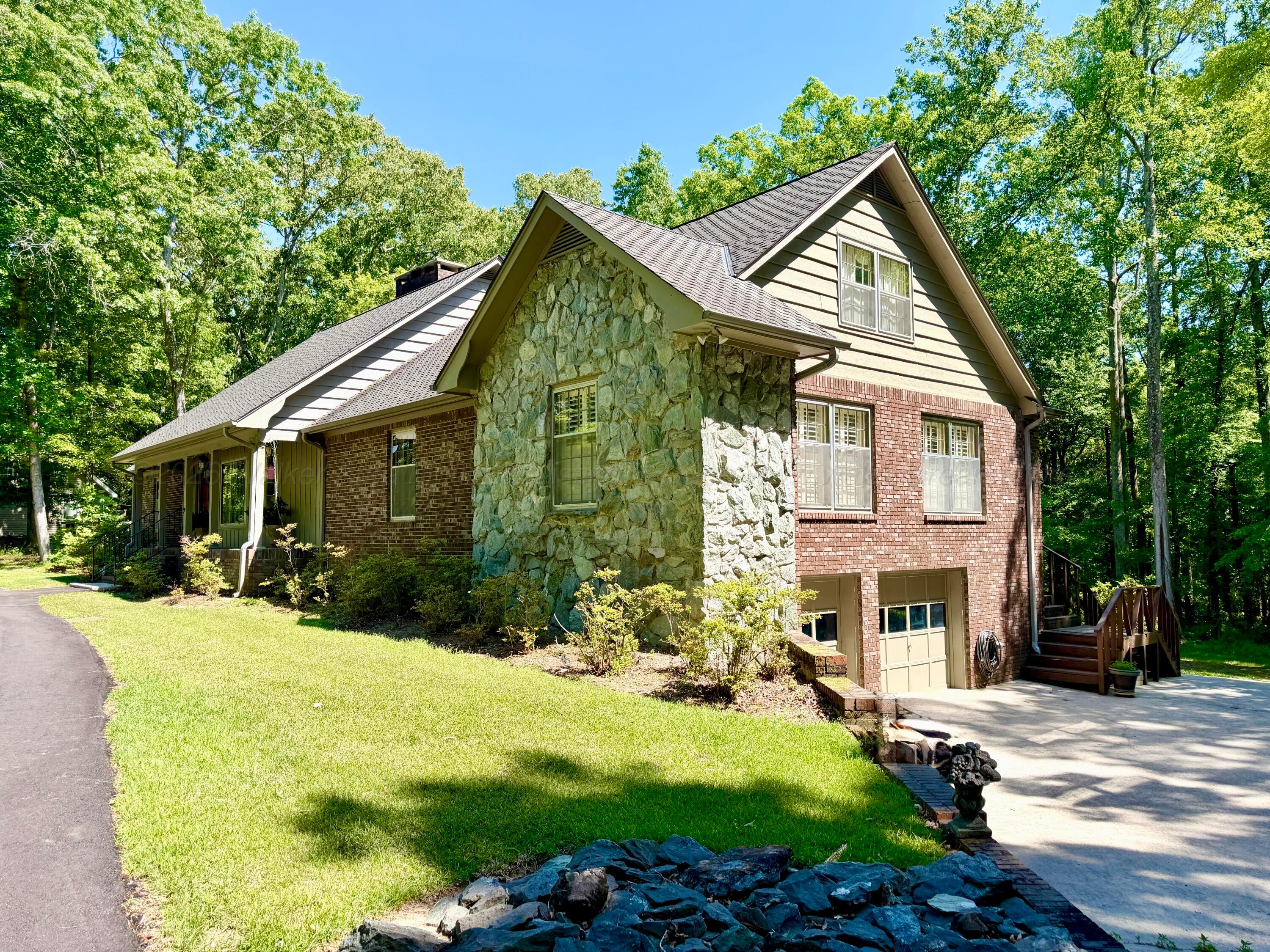 222 COUNTY ROAD 3400 - Photo 2