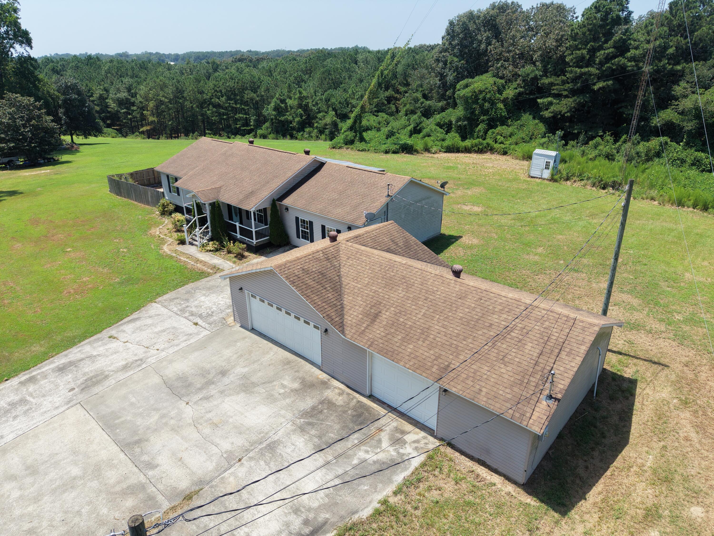 2830 ELIZABETH St - Photo 3