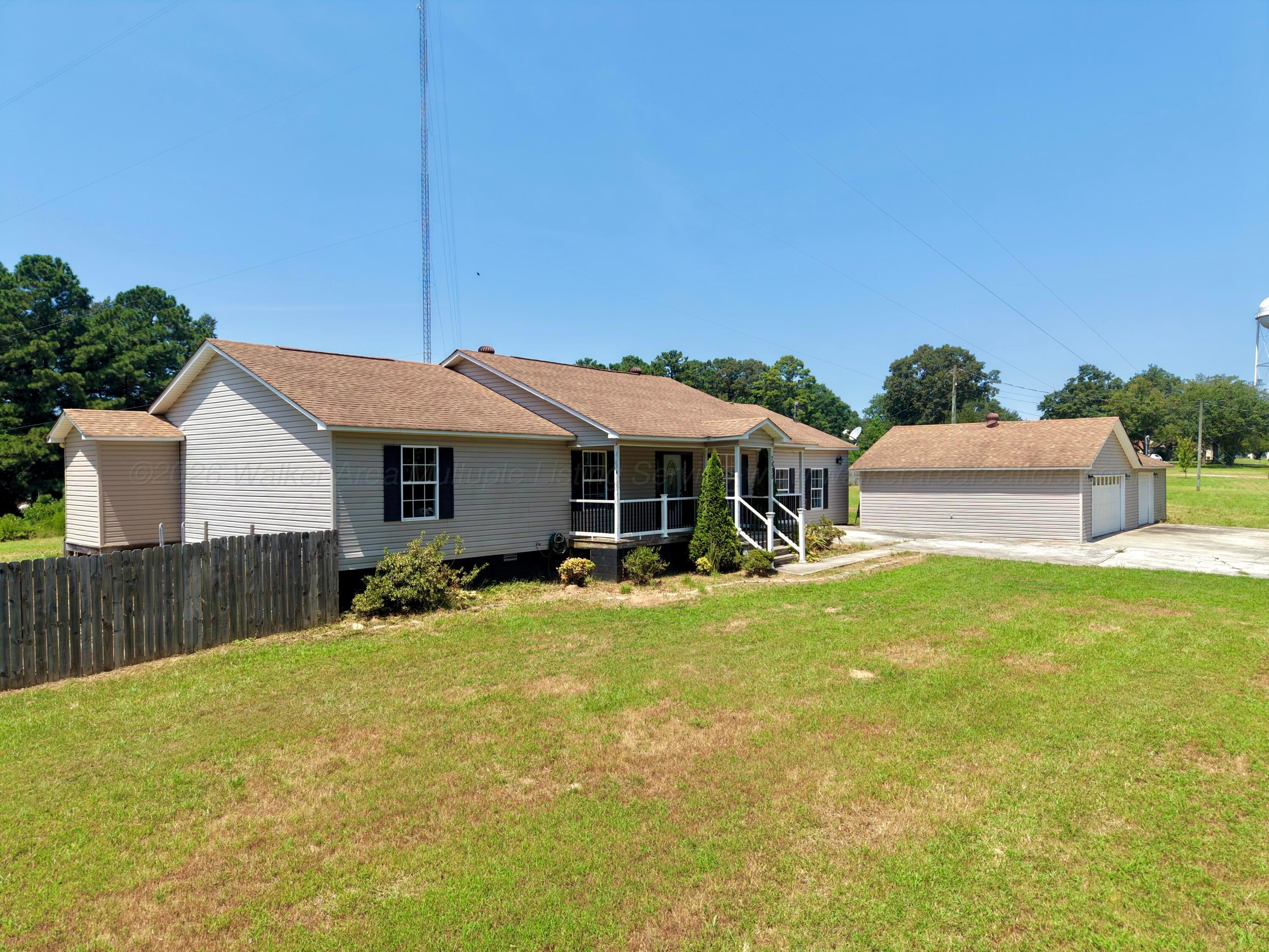 2830 ELIZABETH St - Photo 2