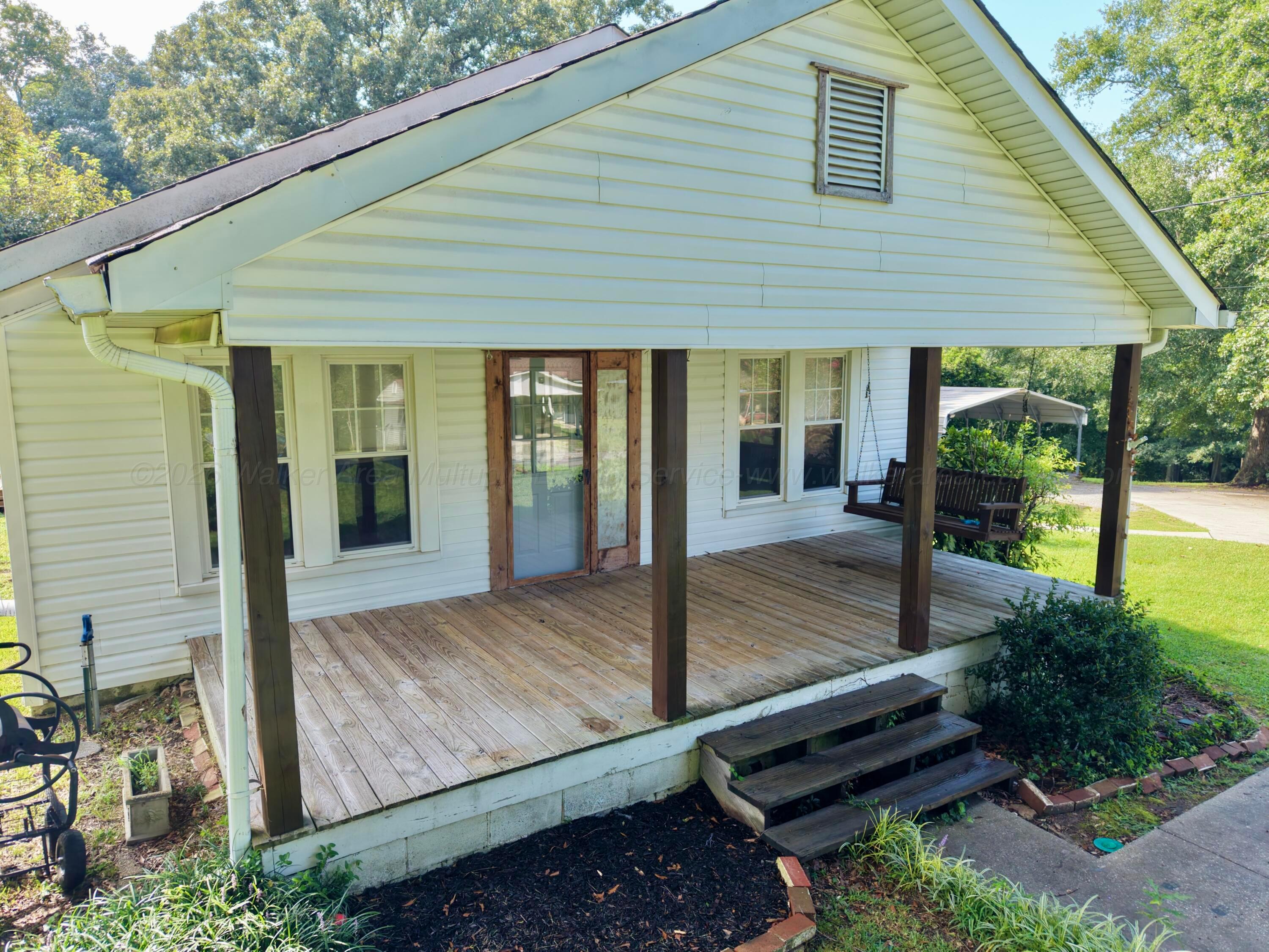 2814 11TH Ave - Photo 4