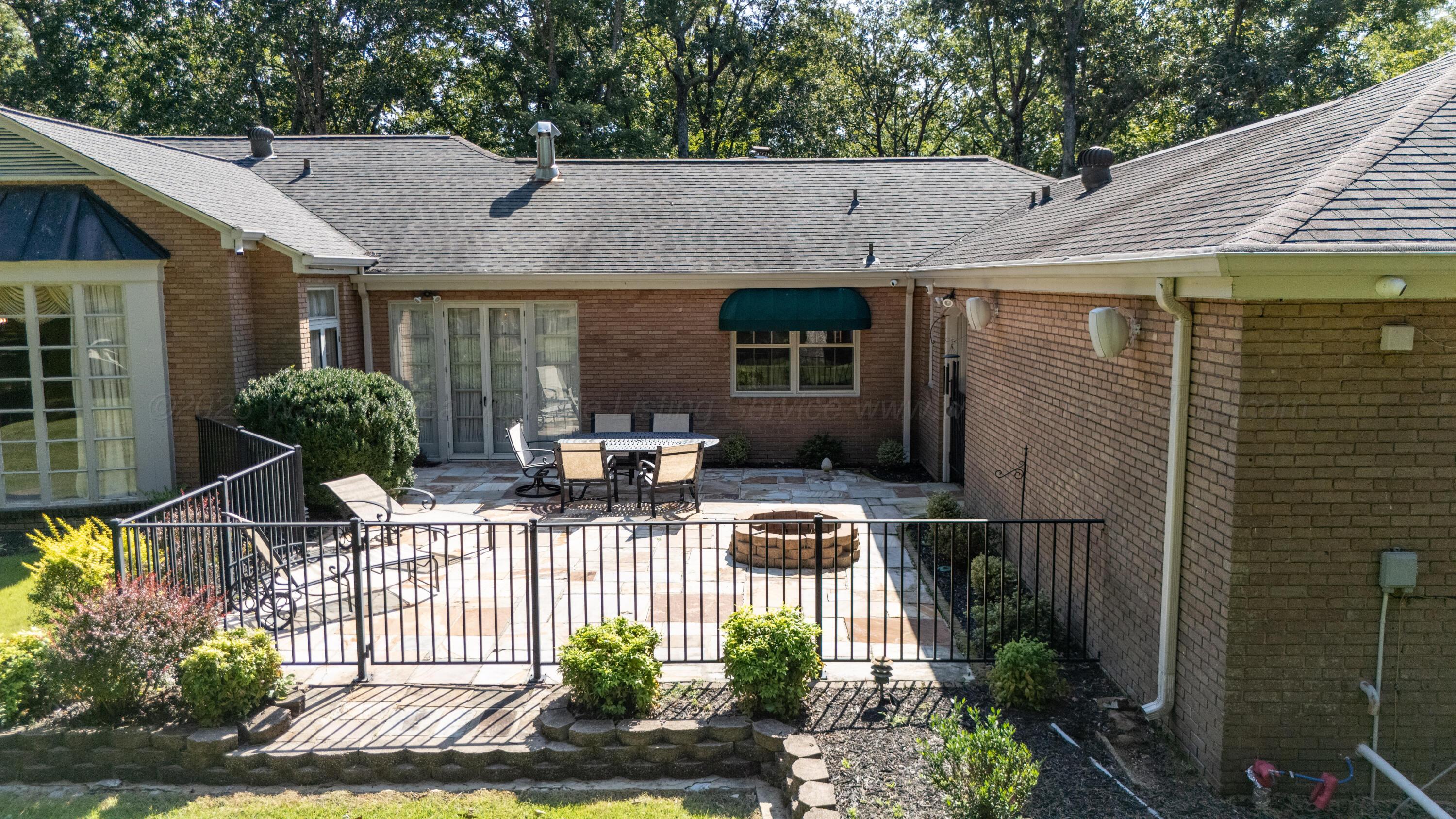 4062 NEWBURG Rd - Photo 3