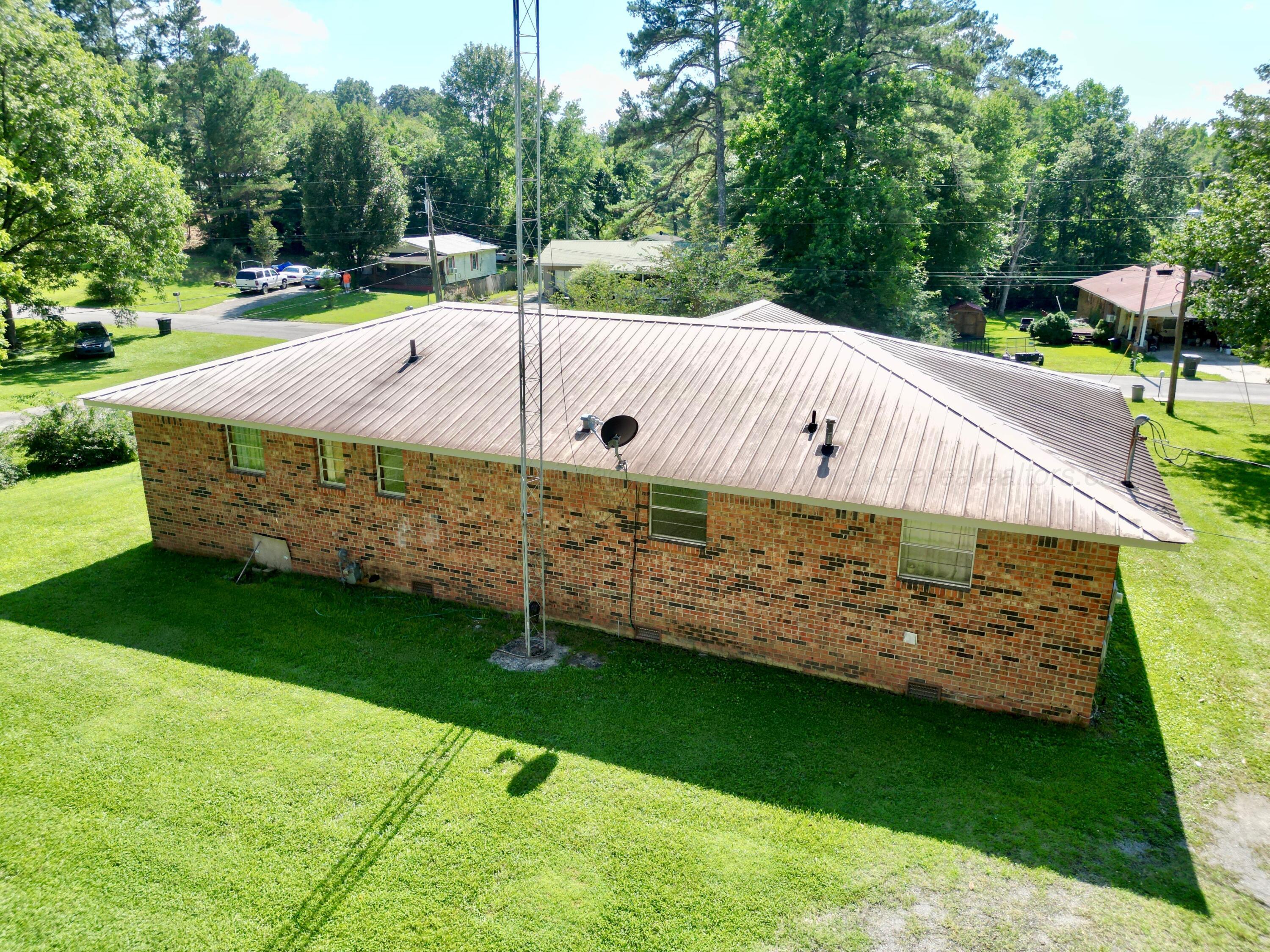 585 LAKE SHORE Dr - Photo 3