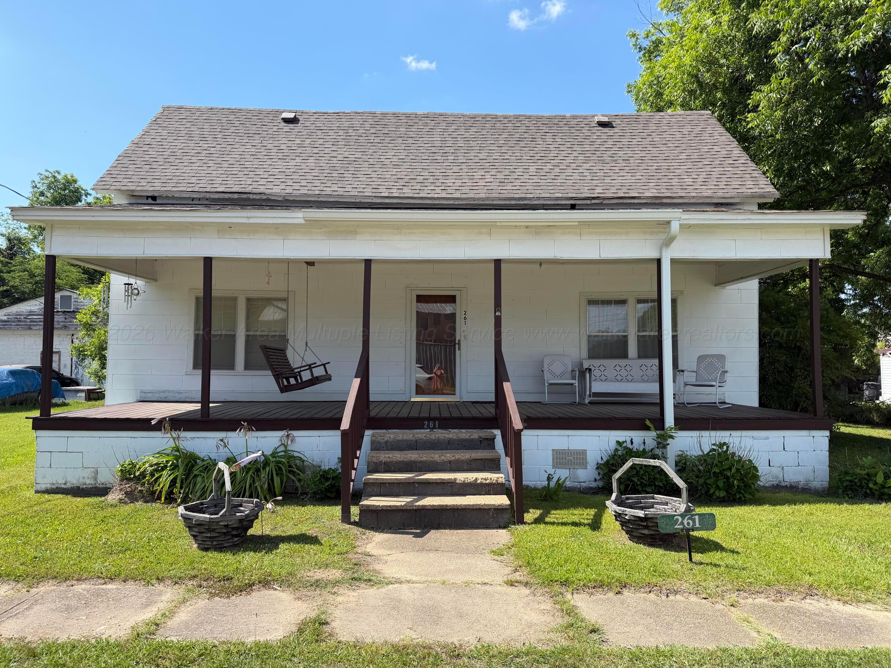 Photo 1 of 19 — 261 MALLARD Rd, Winfield, AL 35594