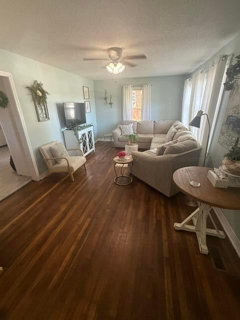 605 MCNUTT Dr - Photo 3