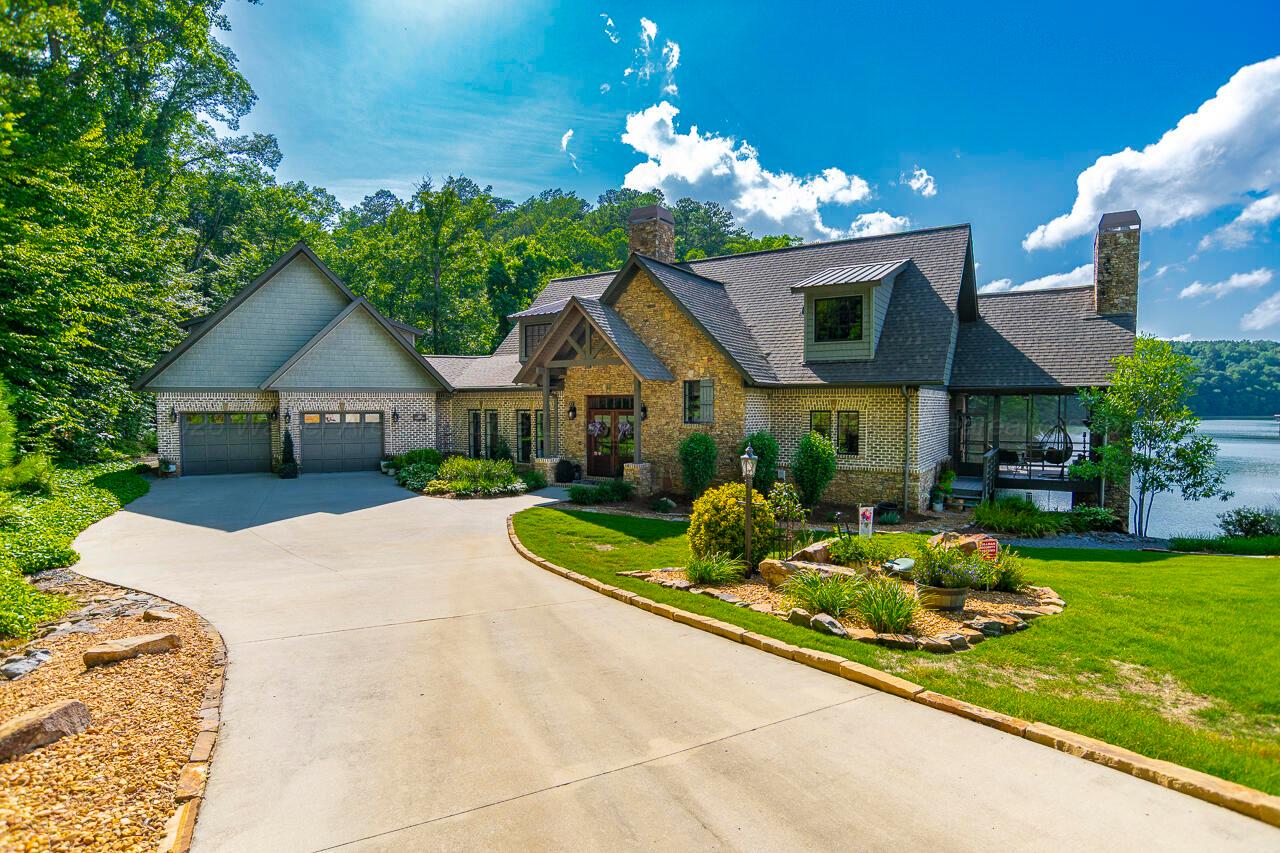Photo 1 of 38 — 419 NORTHPOINTE Dr, Arley, AL 35541