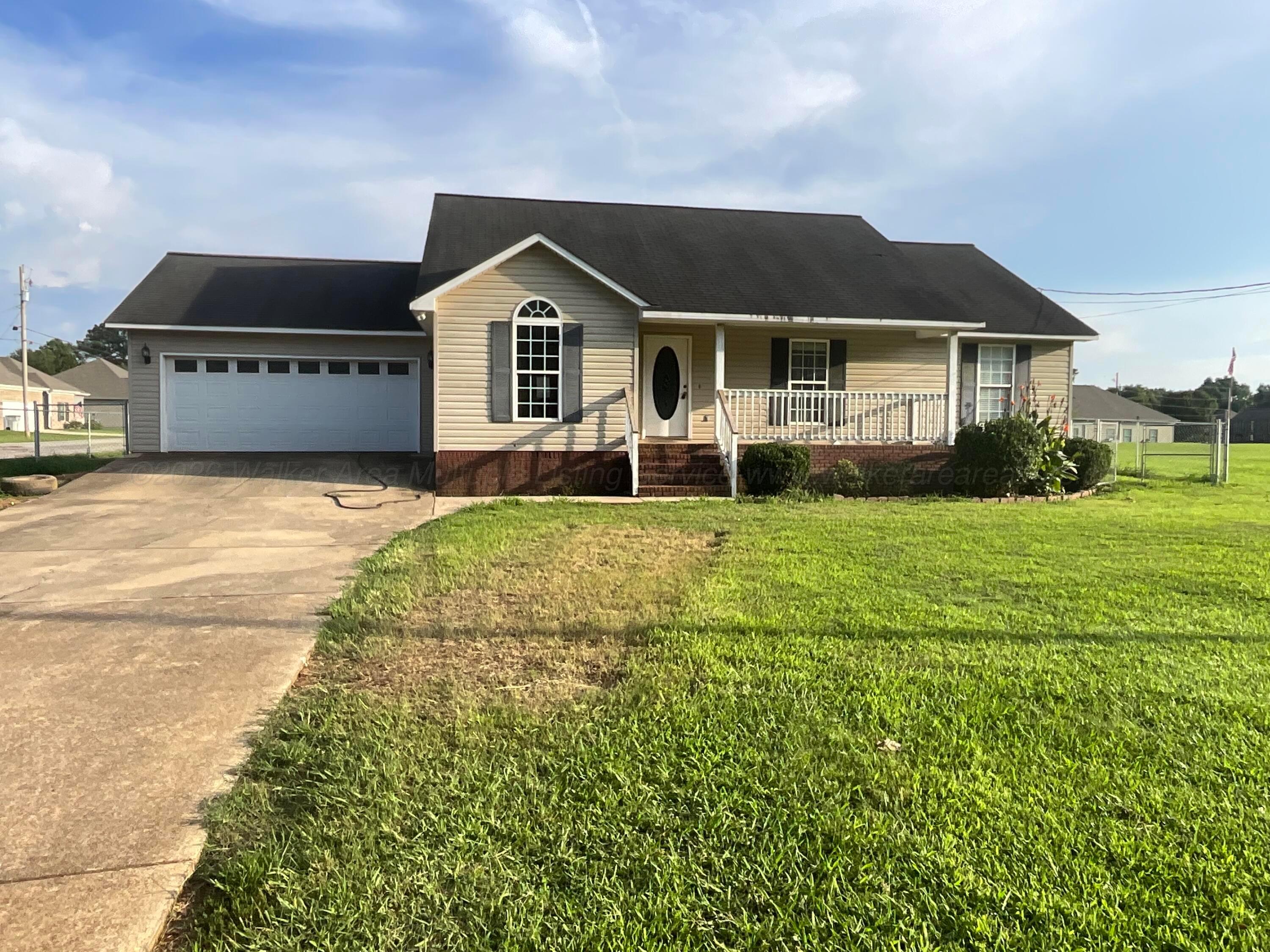 Photo 1 of 10 — 69 WOLF Rd, Parrish, AL 35580