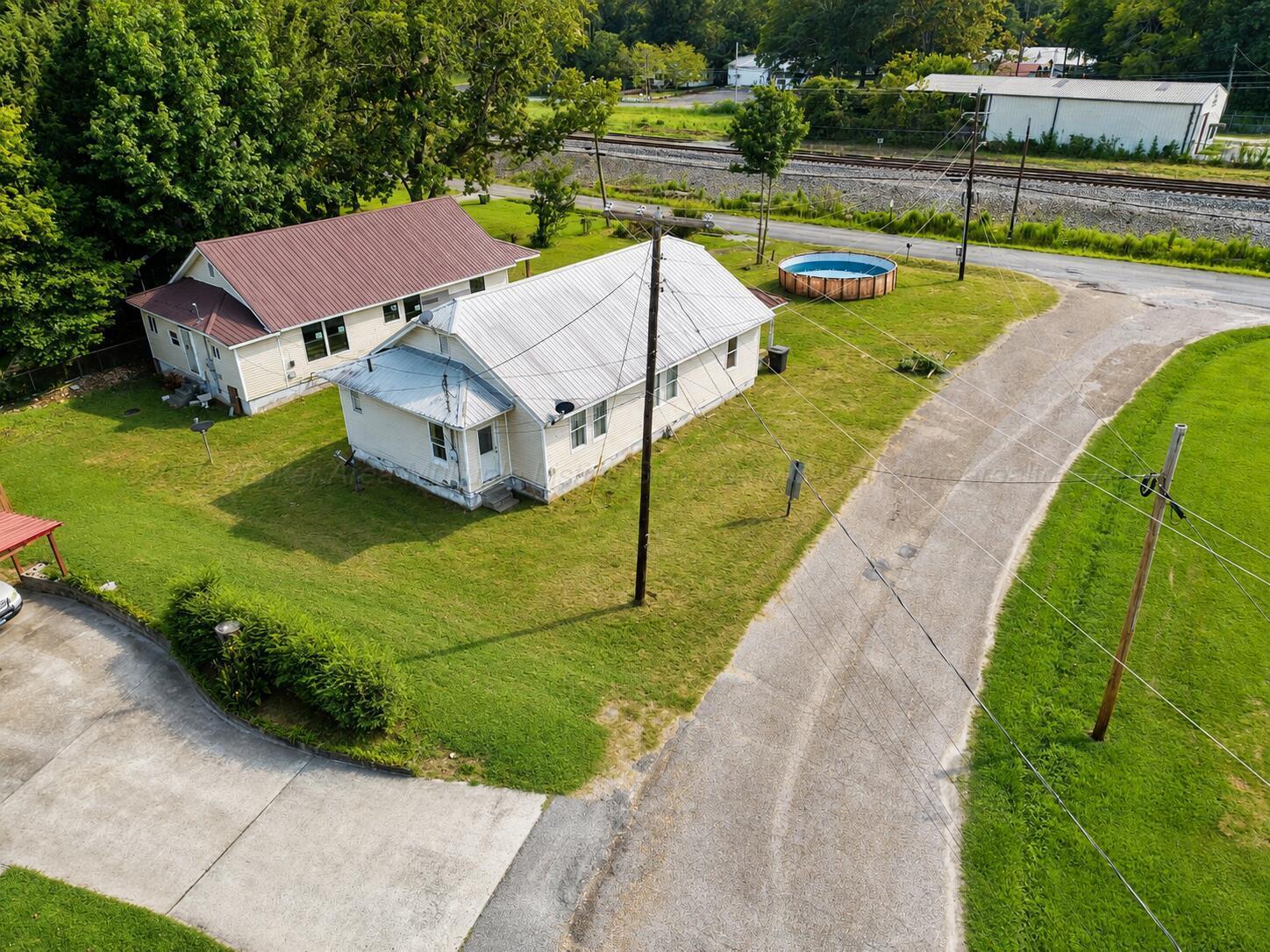 871 ALABAMA Ave - Photo 3