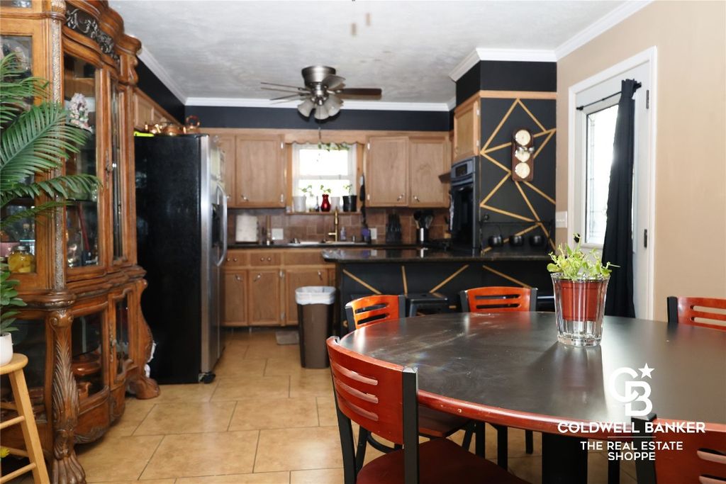 Photo of 610 E Price Street, Garden City, KS 67846 (MLS # 100828)