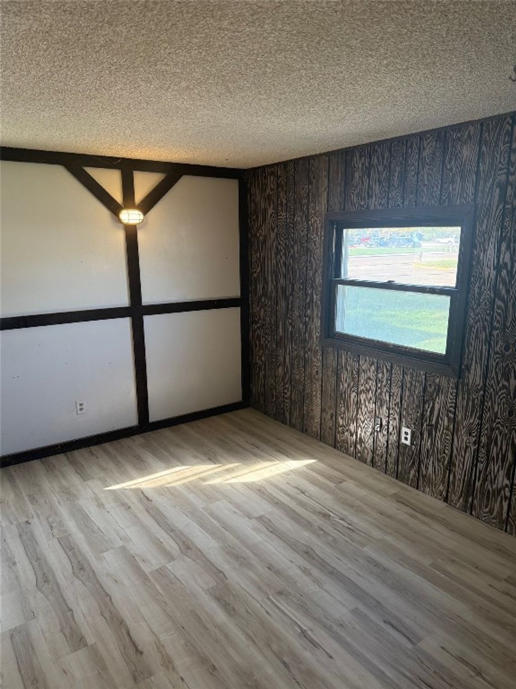 Photo of 1604 N 7th Street N, Garden City, KS 67846 (MLS # 100819)