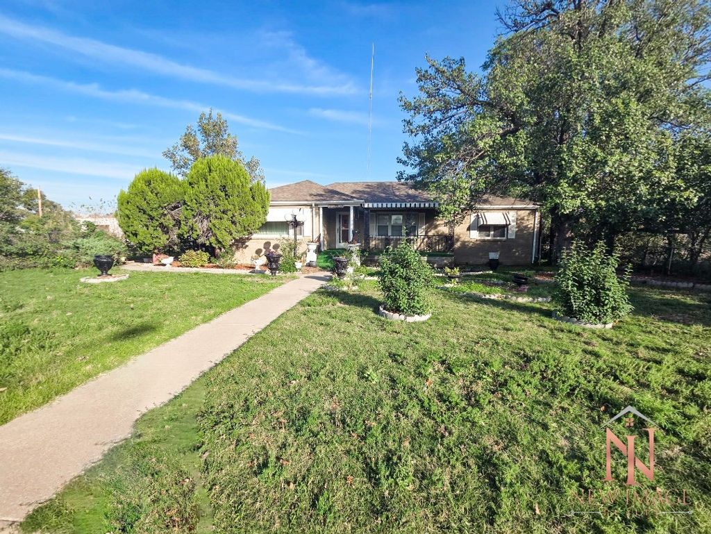 Photo of 210 S 4th Street, Garden City, KS 67846 (MLS # 100795)