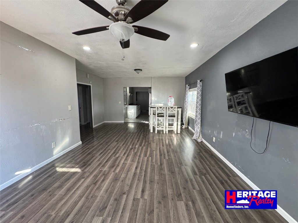 Photo of 202 N 10th Street, Garden City, KS 67846 (MLS # 100821)