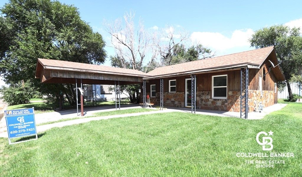 Photo of 302 S Myrtle Street, Sublette, KS 67877 (MLS # 100710)