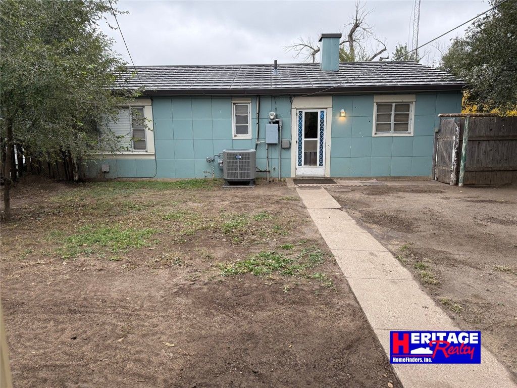 Photo of 405 N 4th Street, Garden City, KS 67846 (MLS # 100797)