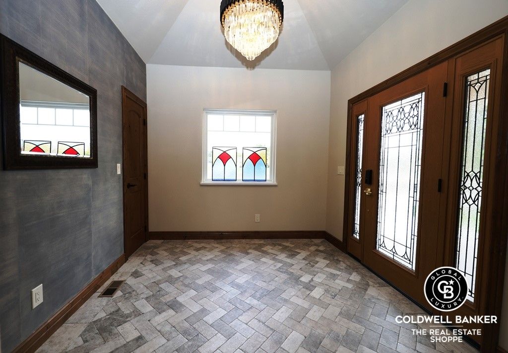 Photo of 306 Grandview Circle, Garden City, KS 67846 (MLS # 100798)