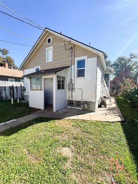 Tiny photo for 403 N 3rd Street, Garden City, KS 67846 (MLS # 100764)
