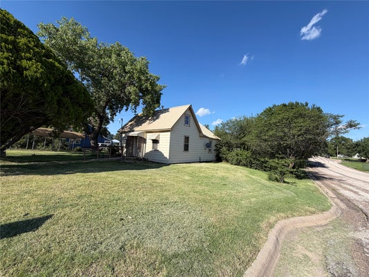 124 S CHICAGO AVE, BUCKLIN, KS 67834 - Image c488f185eae8bce53e2c00b624fa353f/2801537090