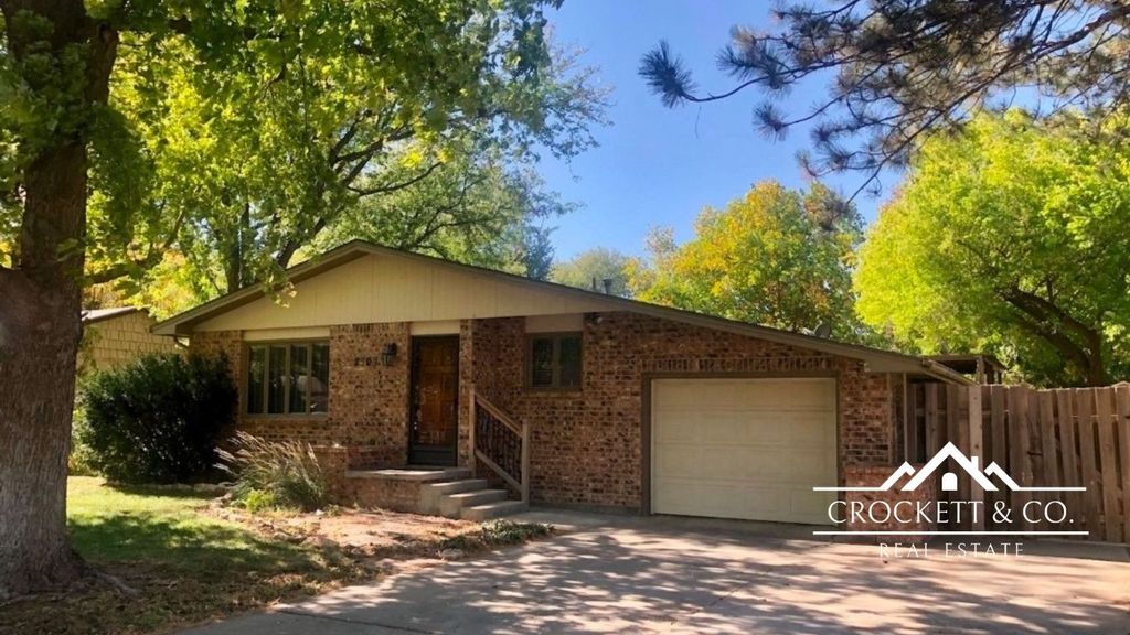 Photo of 2505 N Carriage Lane, Garden City, KS 67846 (MLS # 100755)