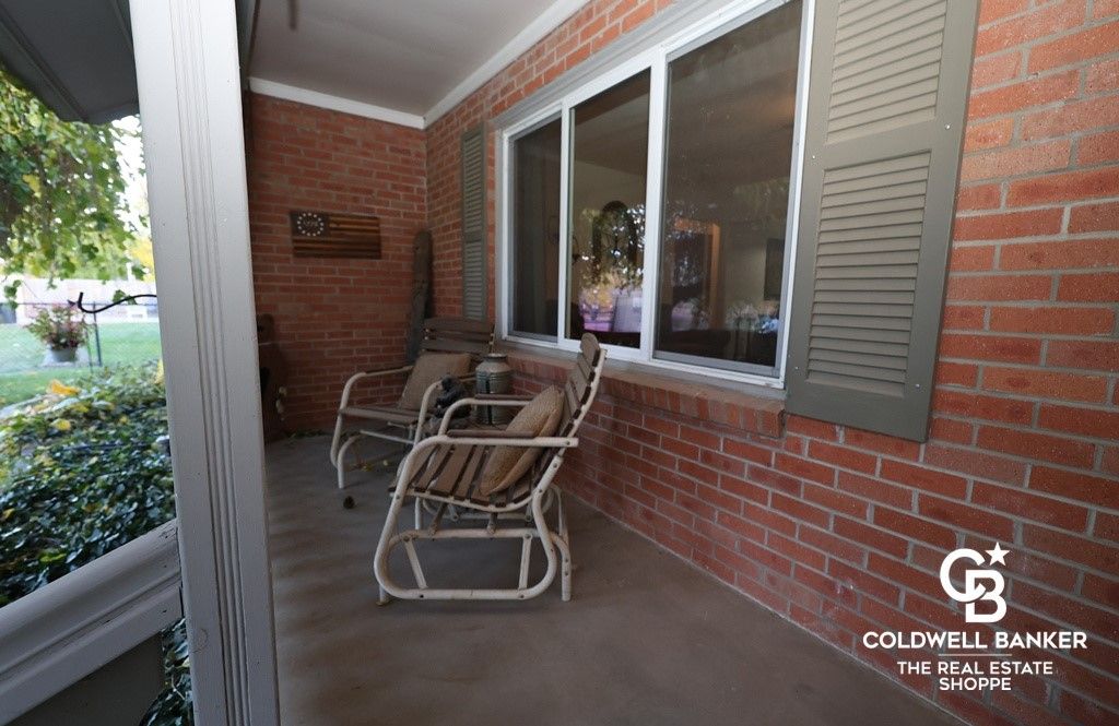 Photo of 1106 E Hackberry Street, Garden City, KS 67846 (MLS # 100832)