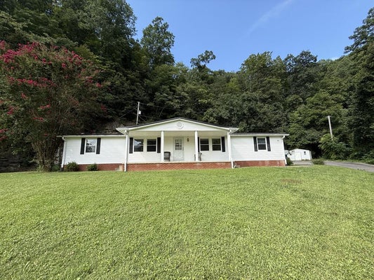 678 RATLIFF BRANCH RD, PIKEVILLE, KY 41501 - Image 024f3d1798cd7dd6e6a5df9a2c40f90a/147537294