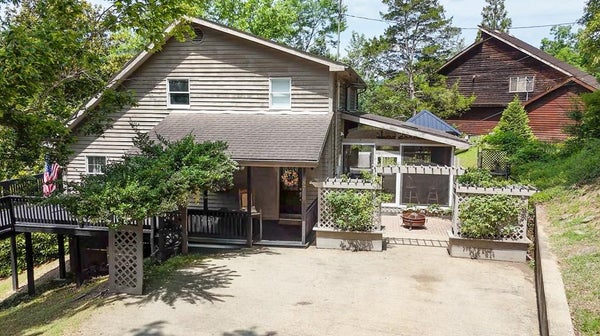 87 ARROWHEAD ESTATES CIR, PIKEVILLE, KY 41501 - Image 03c9b1d20fbc8b3b6edc843edbf555fc/3232156191