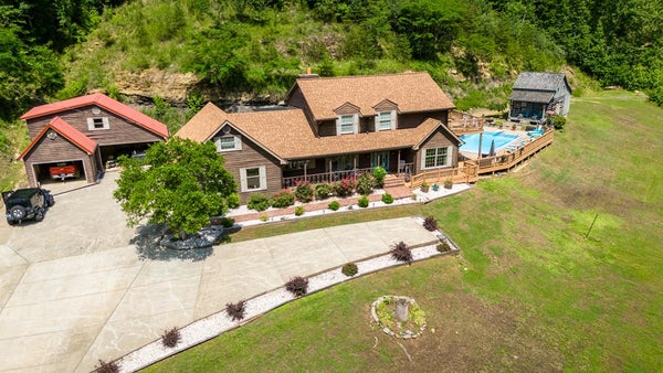 357 FREDS FRK, PRESTONSBURG, KY 41653 - Image 90bd8b5bdcc4d1f6897f80fcf434a05b/2898974030
