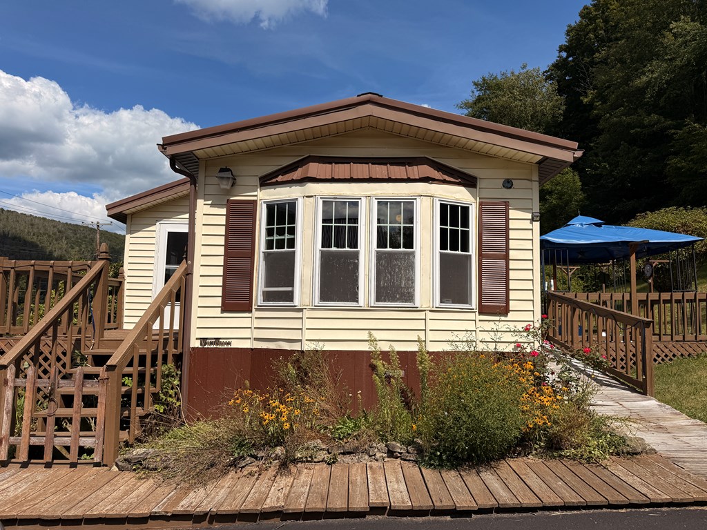 Galeton, Pennsylvania 16922, United States, 2 Bedrooms Bedrooms, ,2 BathroomsBathrooms,Residential,Active,204222