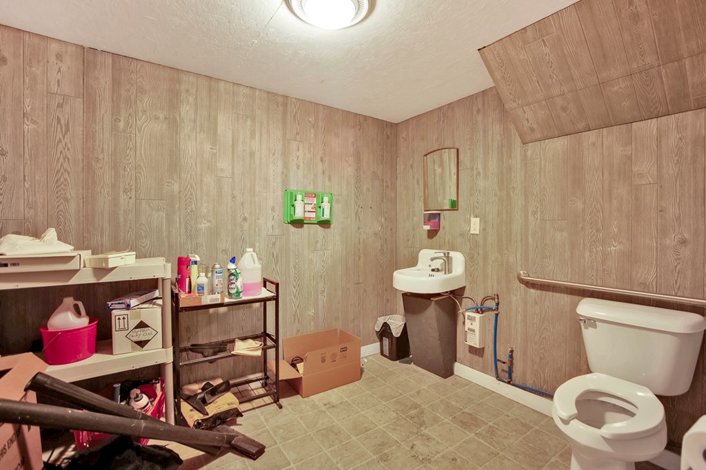 Harrison Valley, Pennsylvania 16927, United States, ,2 BathroomsBathrooms,Commercial,Active,2304