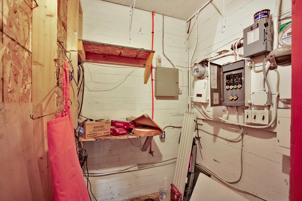 Harrison Valley, Pennsylvania 16927, United States, ,2 BathroomsBathrooms,Commercial,Active,2304