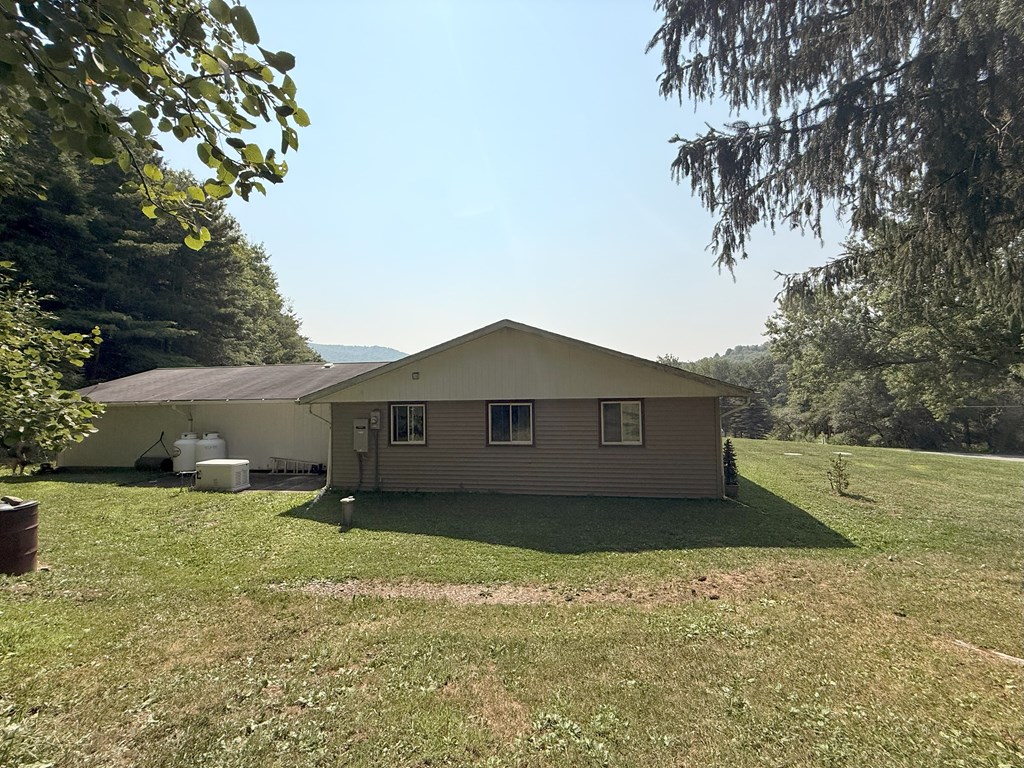 Gaines, Pennsylvania 16921, United States, 3 Bedrooms Bedrooms, ,2 BathroomsBathrooms,Residential,Active,184477