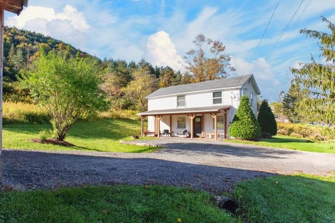Photo for 3999 Lambs Creek Rd