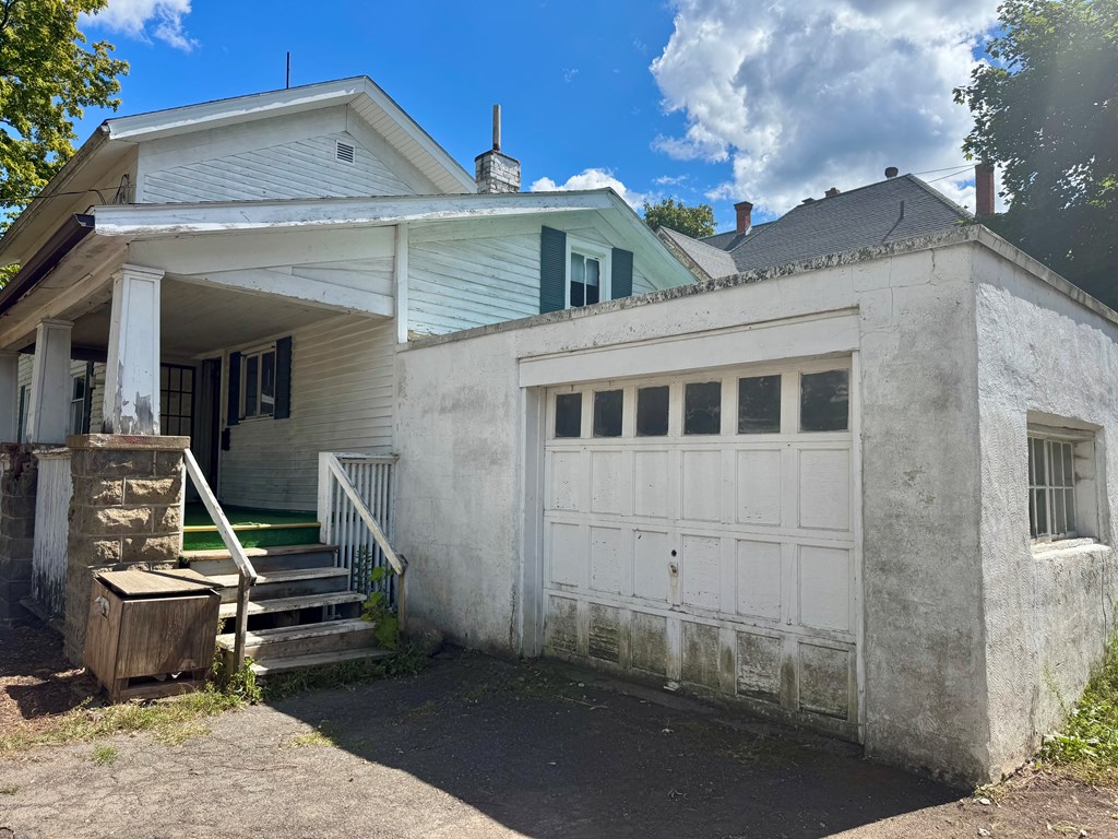 Westfield, Pennsylvania 16950, United States, 3 Bedrooms Bedrooms, ,2 BathroomsBathrooms,Residential,Active,203931