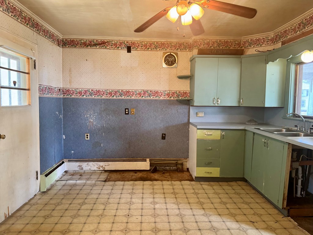 Westfield, Pennsylvania 16950, United States, 3 Bedrooms Bedrooms, ,2 BathroomsBathrooms,Residential,Active,203931