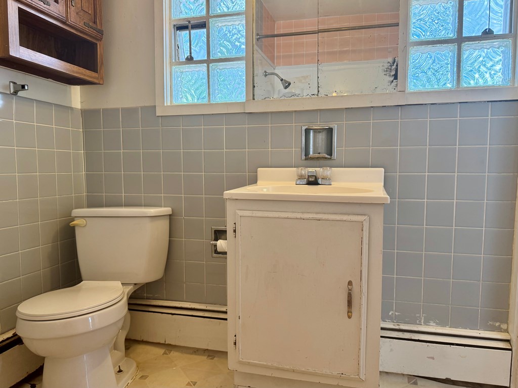 Westfield, Pennsylvania 16950, United States, 3 Bedrooms Bedrooms, ,2 BathroomsBathrooms,Residential,Active,203931