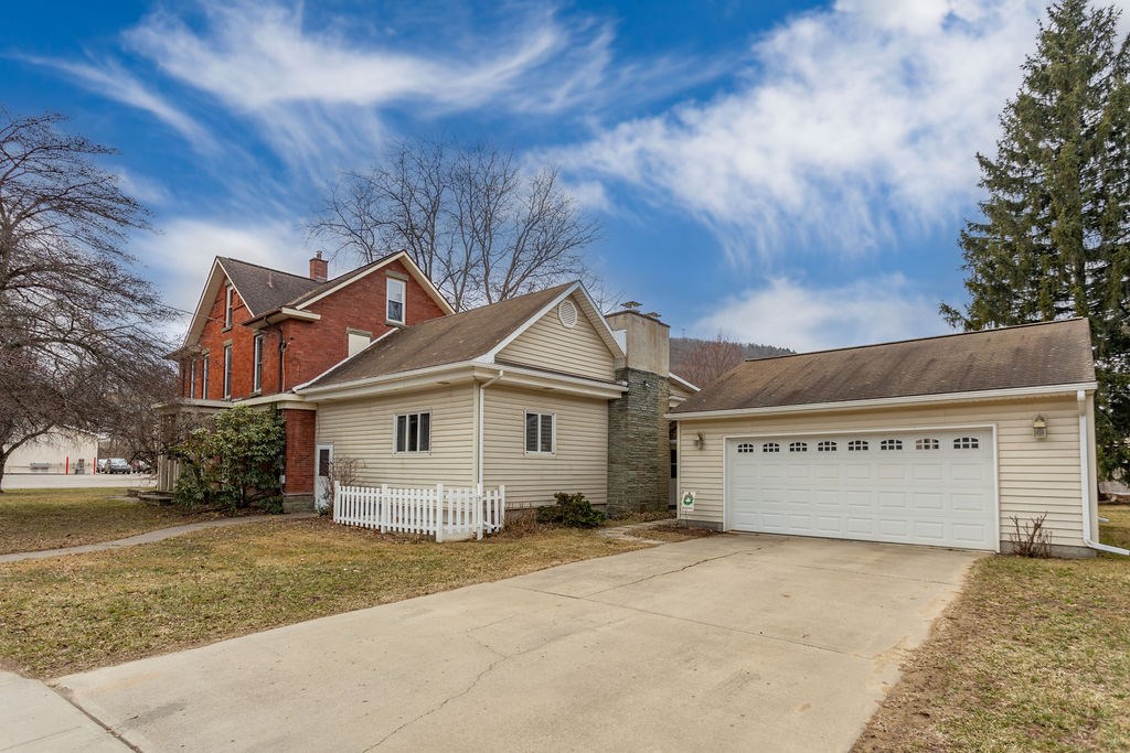 Westfield, Pennsylvania 16950, United States, 3 Bedrooms Bedrooms, ,3 BathroomsBathrooms,Residential,Active,97602