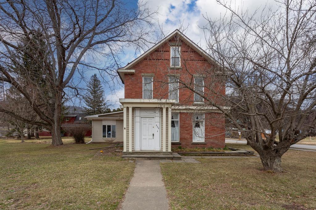 Westfield, Pennsylvania 16950, United States, 3 Bedrooms Bedrooms, ,3 BathroomsBathrooms,Residential,Active,97602