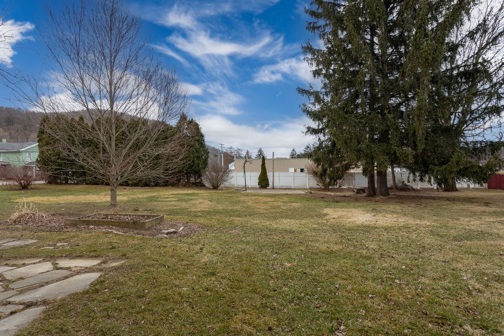 Westfield, Pennsylvania 16950, United States, 3 Bedrooms Bedrooms, ,3 BathroomsBathrooms,Residential,Active,97602