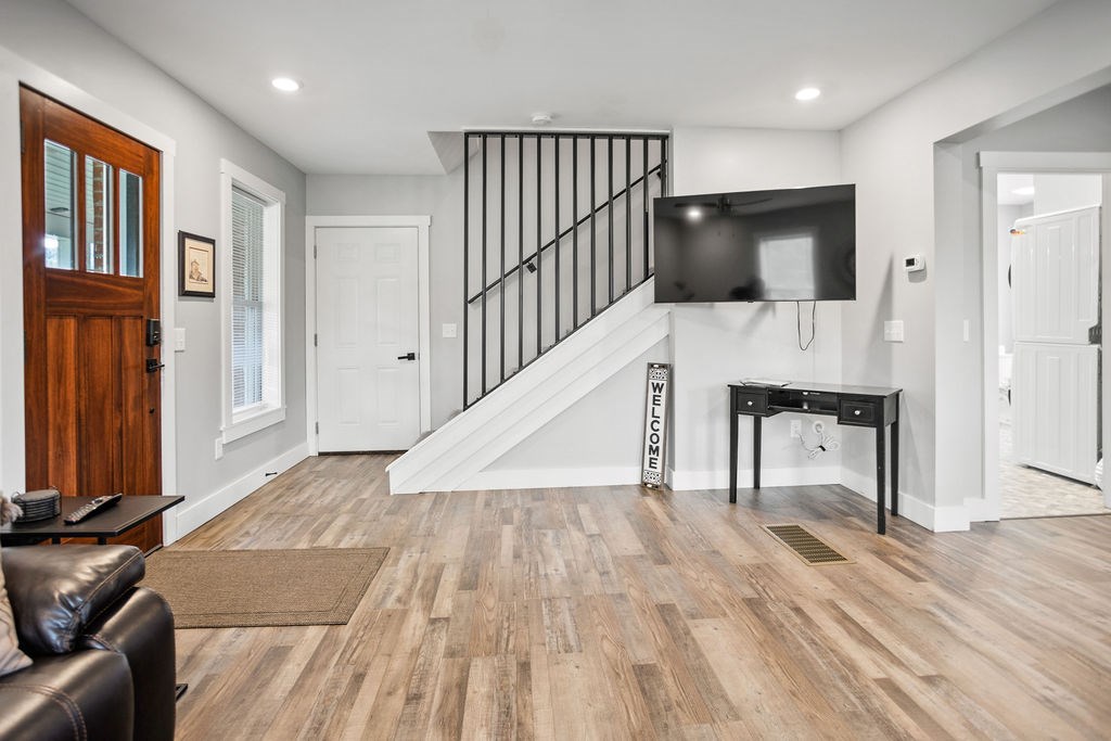 Westfield, Pennsylvania 16950, United States, 2 Bedrooms Bedrooms, ,3 BathroomsBathrooms,Residential,Active,205807