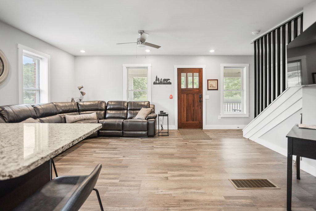 Westfield, Pennsylvania 16950, United States, 2 Bedrooms Bedrooms, ,3 BathroomsBathrooms,Residential,Active,205807